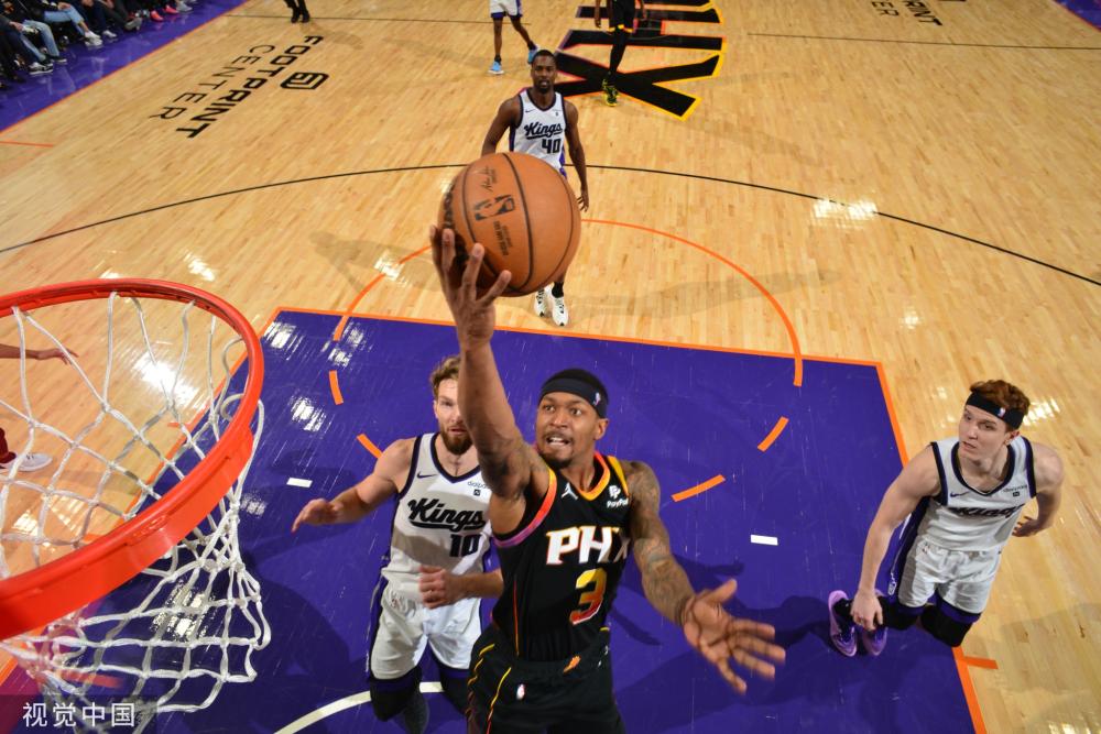 众的审视 众的审视