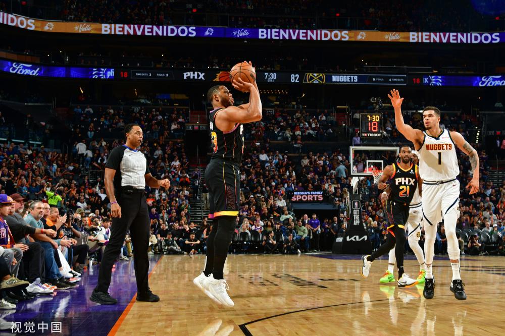 注重个人突 注重个人突