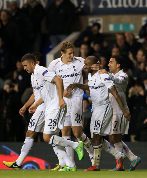 足球运动员 足球运动员